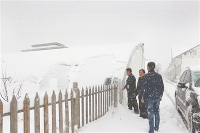 各县市积极应对首场雪